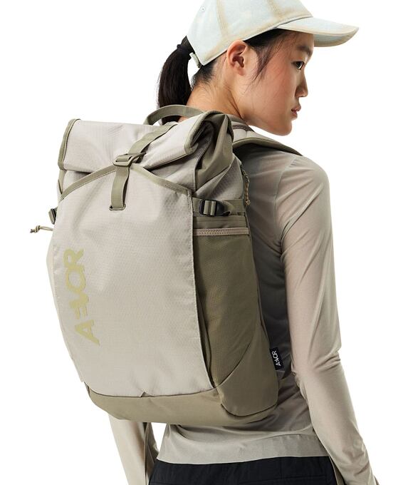 Batoh Aevor Roll Pack, Proof Sesame Olive