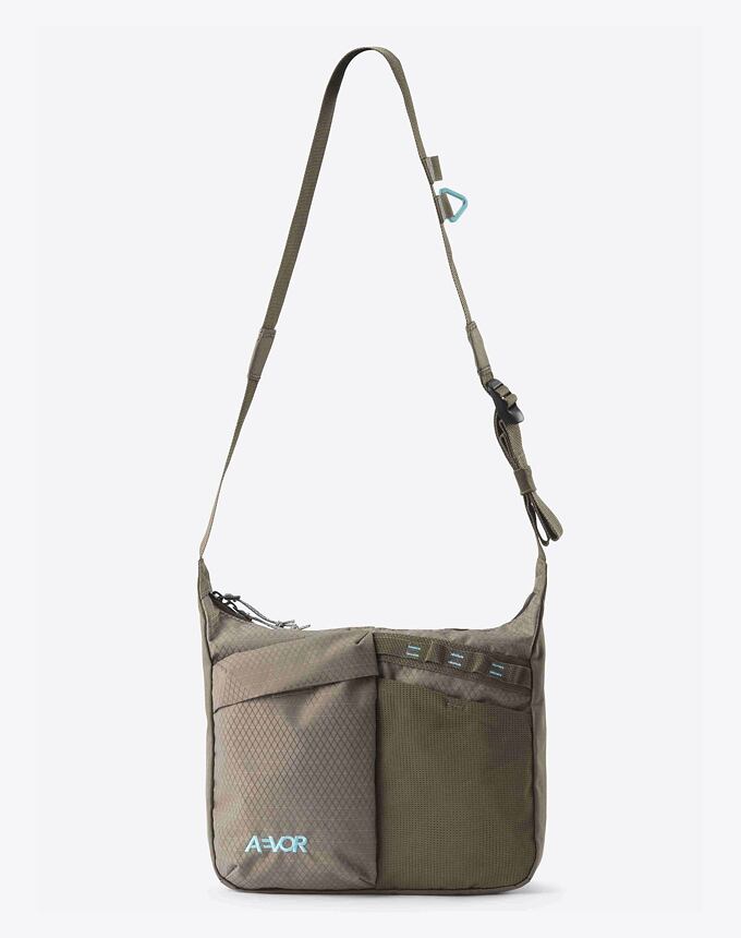 Taštička Cez Rameno Aevor Ut Sacoche, Utility Coffee Brown